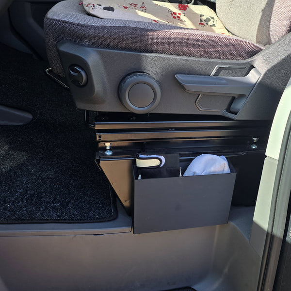 Aufbewahrungsbox für VW Crafter / MAN TGE Sitzkonsole — Halter und Organizer von CamperStolz