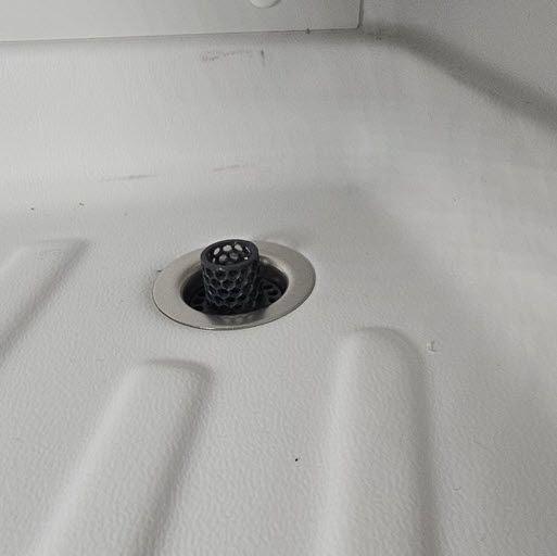 Sieb für die Dusche mit Erhöhung — zweite Ansicht