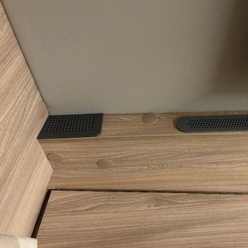 Schlafbereich 100 x 50 mit einer trapezförmigen Ecke