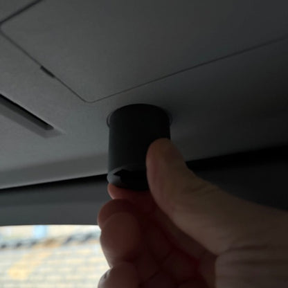 2023er mit deutlich sichtbarer Abdeckung am Dach 2024er Modell