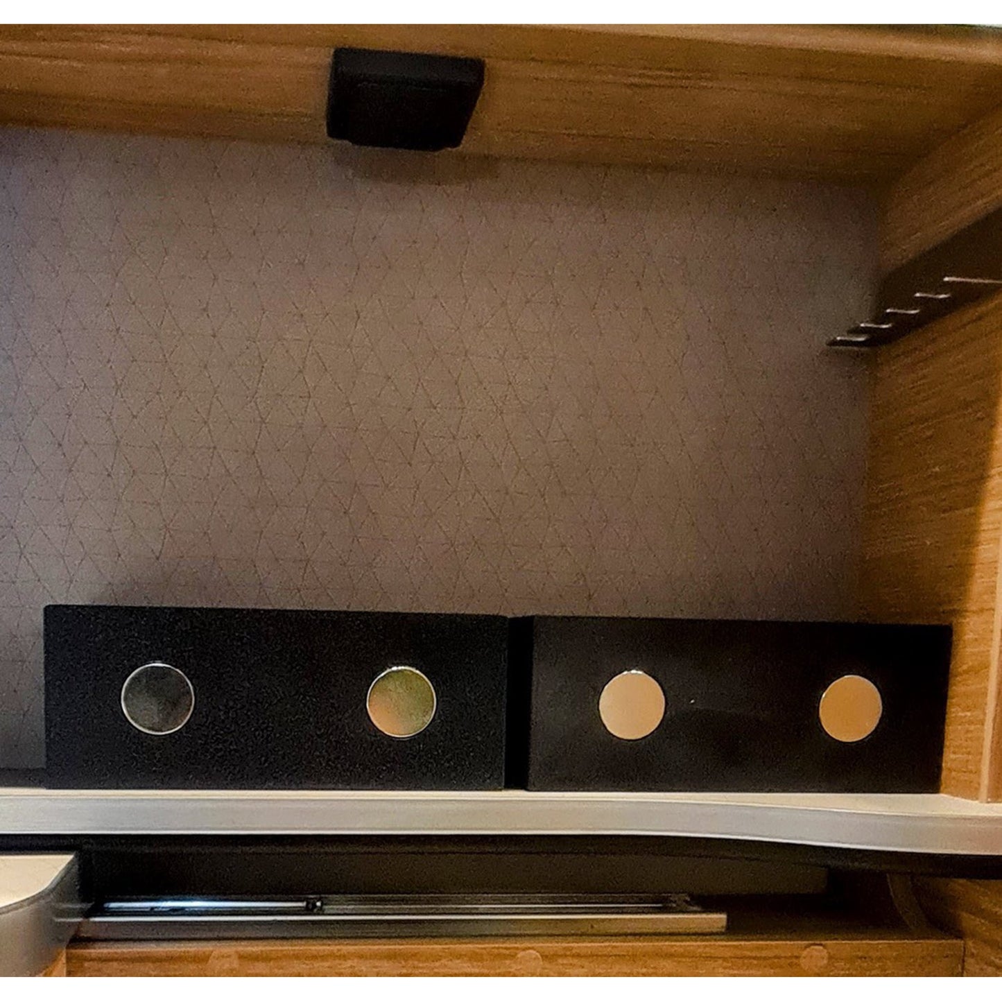 Stauraumbox für das Pepper Bad mit Magneten