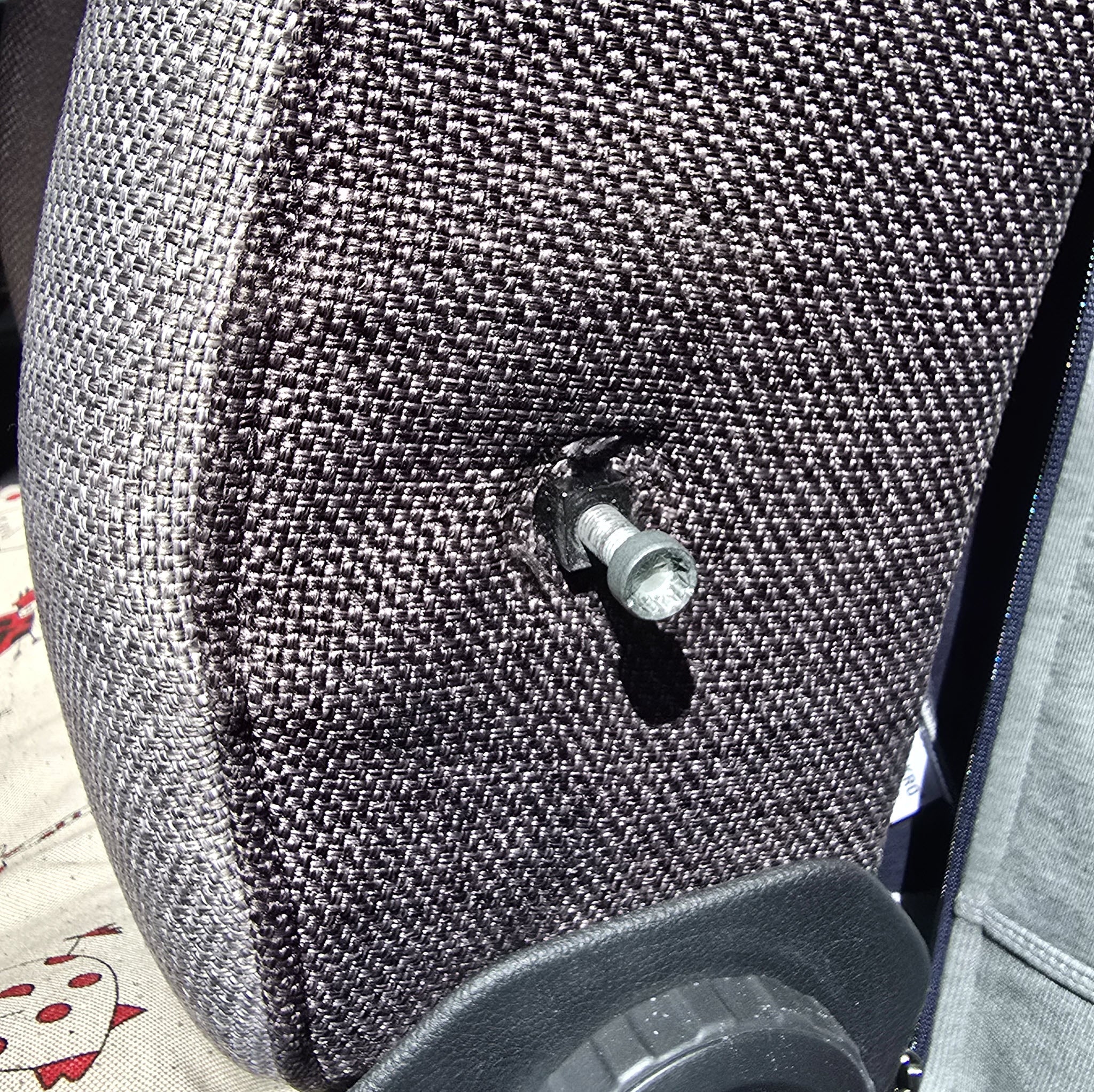Abdeckung nach  Entfernung Armlehne VW Crafter MAN
