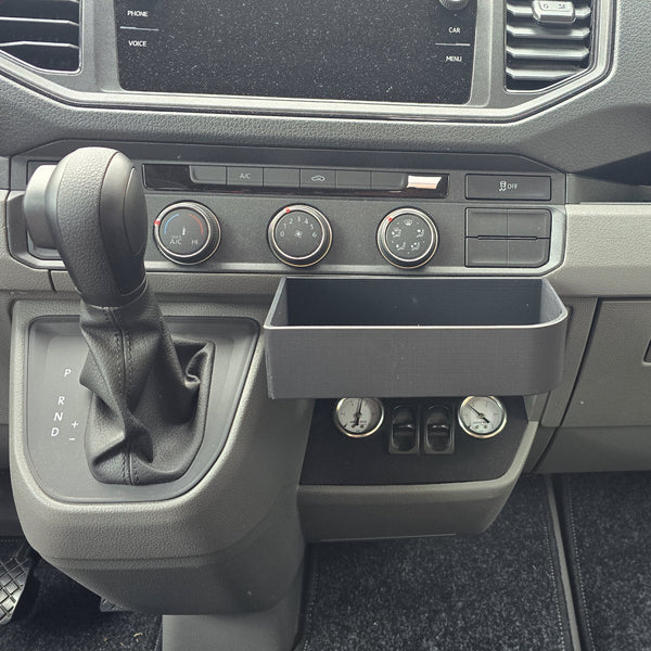 Ablagebox für die Mittelkonsole im VW CRAFTER und MAN TGE — zweite Ansicht