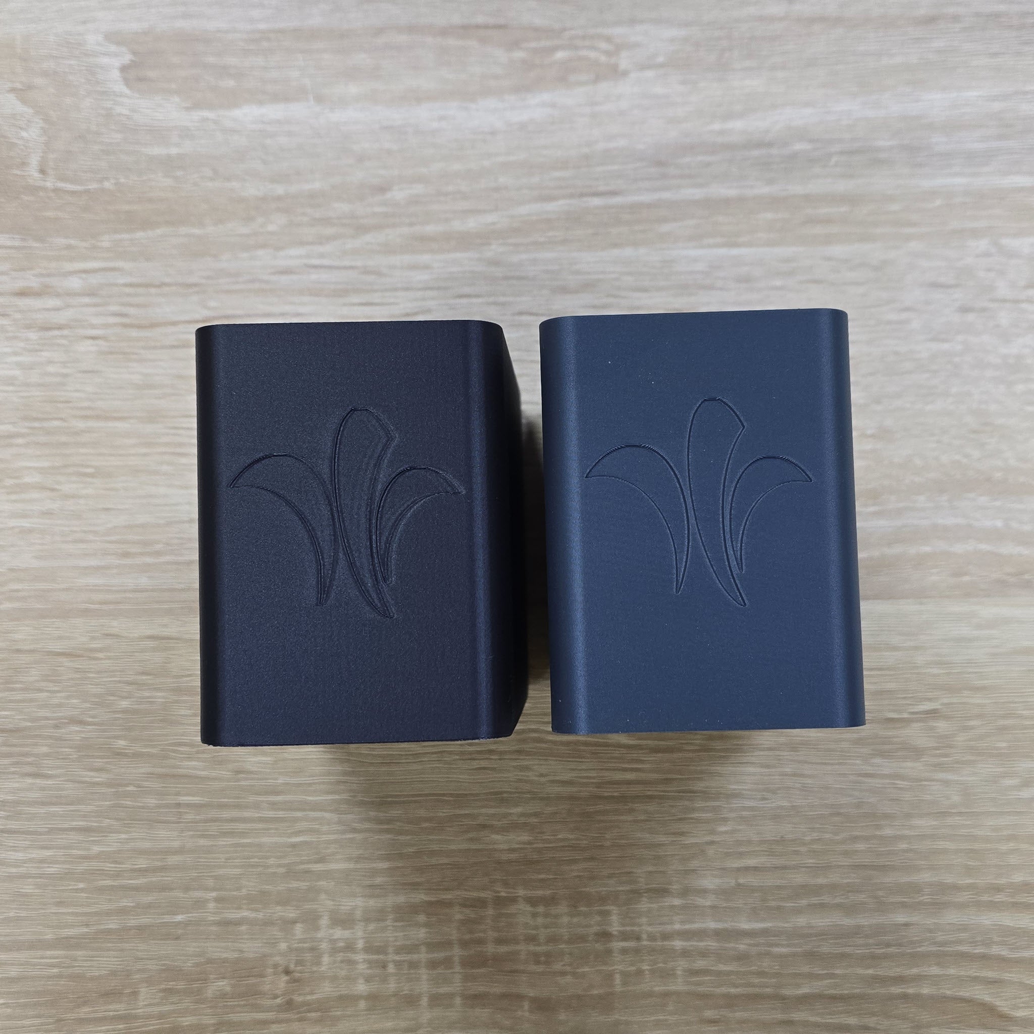 Becher Nibi Arto Bad Regal SCHWARZ GRAU