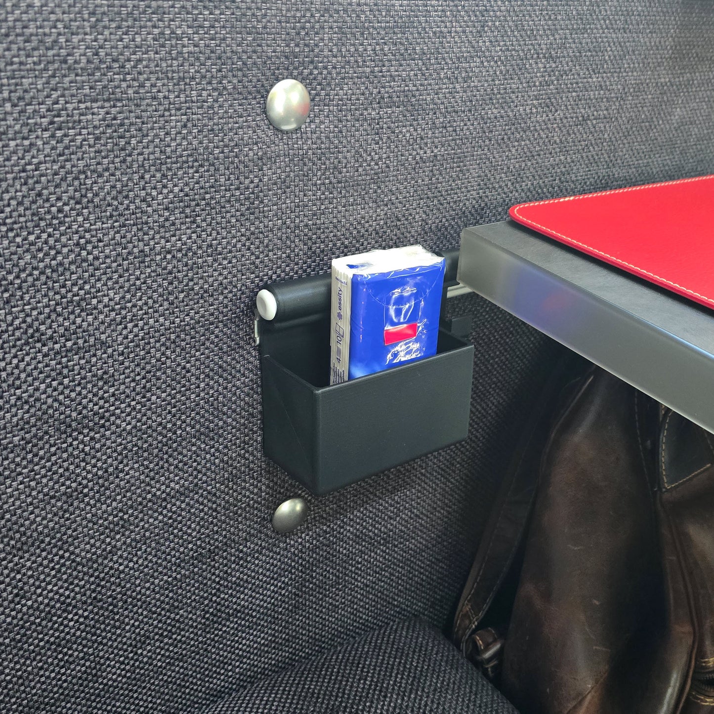 Box für Halteschiene Knaus Tischplatte