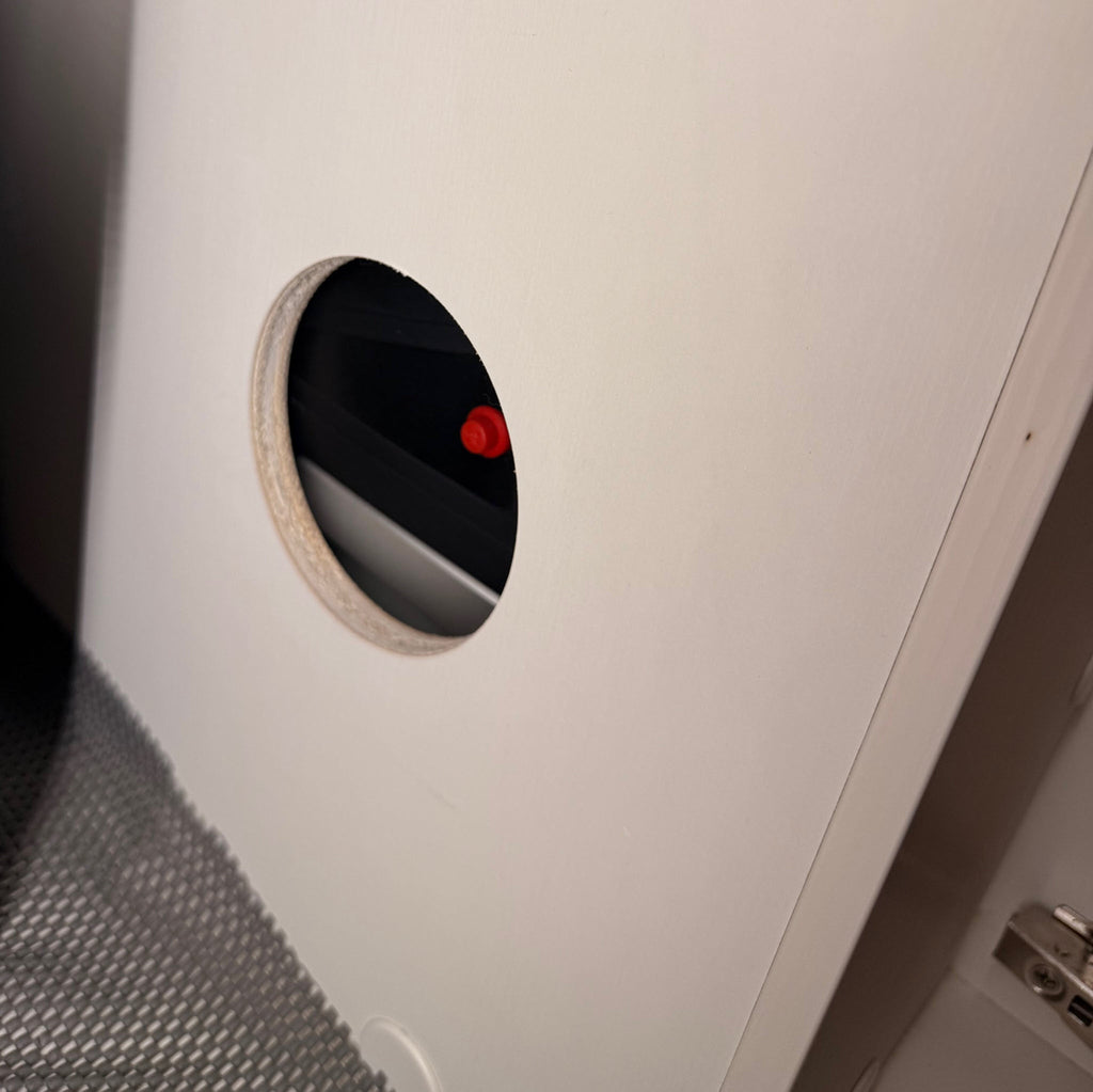 Frankia Abdeckung 100mm Öffnung im Kleiderschrank