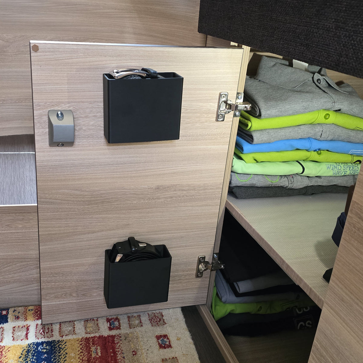 Box für Gürtel im Camper