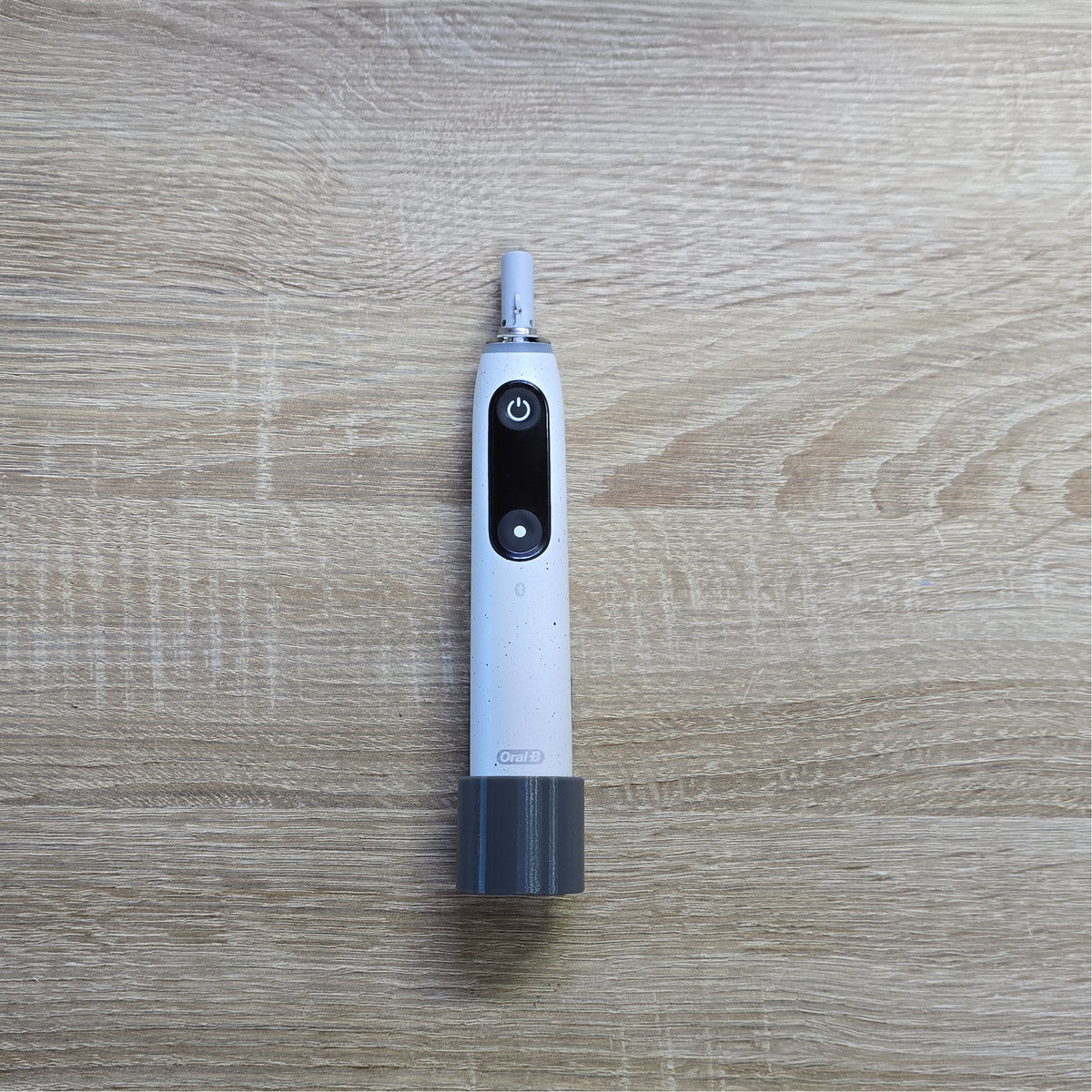 Halter Oral iO Zahnbürste grau