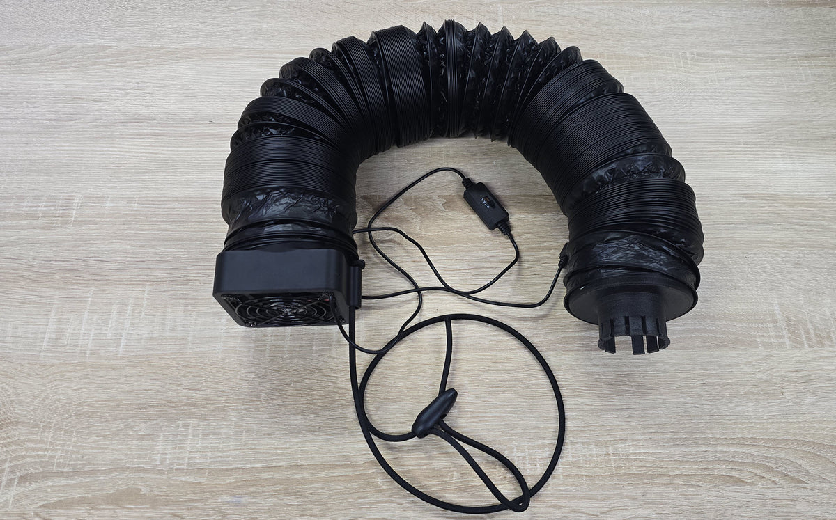 Camperstolz Heizschlauch für Aufstelldach – 3 Meter flexibler Warmluftschlauch mit 100mm Durchmesser und integriertem USB-Ventilator für TRUMA Heizungssysteme.