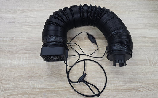 Camperstolz Heizschlauch für Aufstelldach – 3 Meter flexibler Warmluftschlauch mit 100mm Durchmesser und integriertem USB-Ventilator für TRUMA Heizungssysteme.