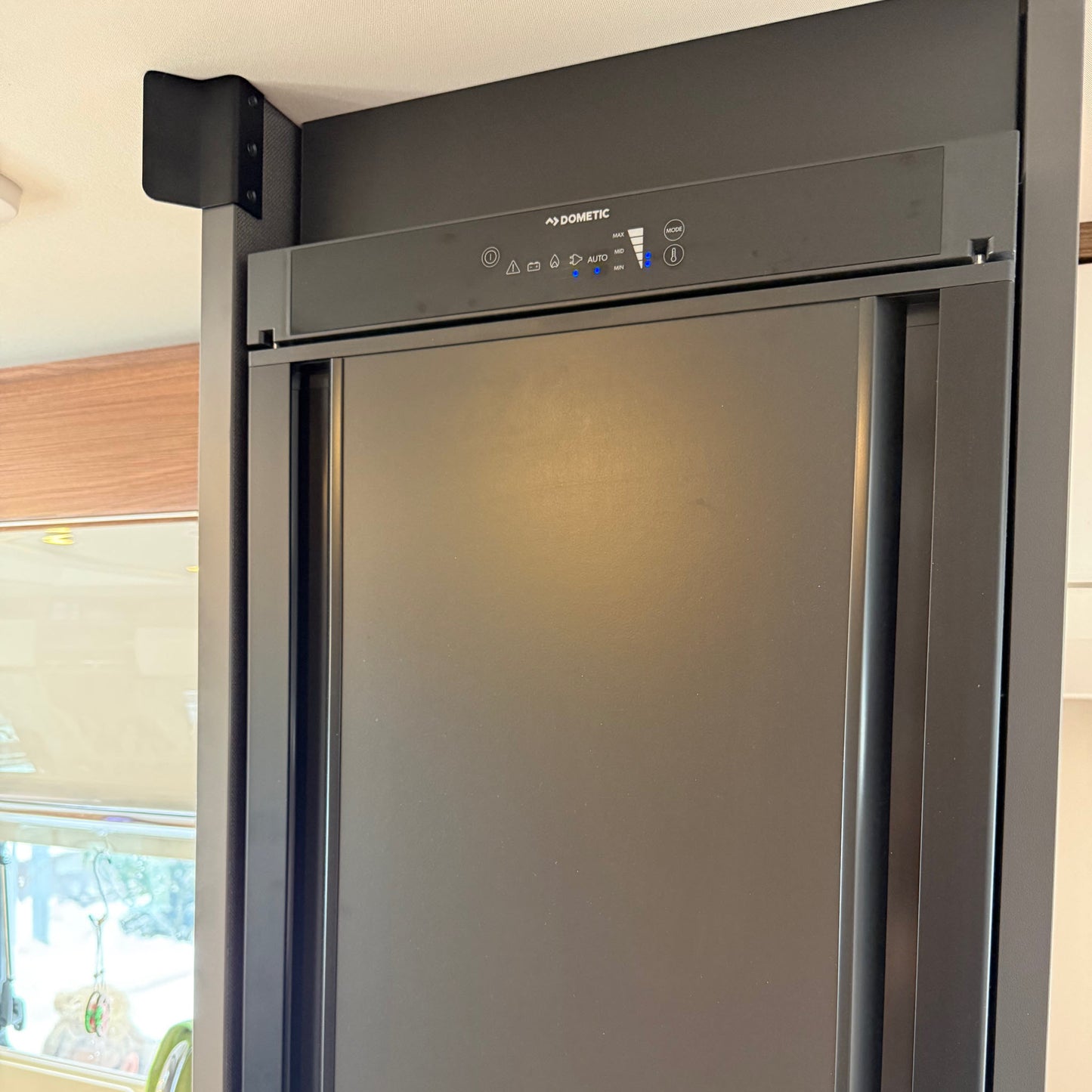 LED Abdeckung Dometic Kühlschrank -   | CamperStolz