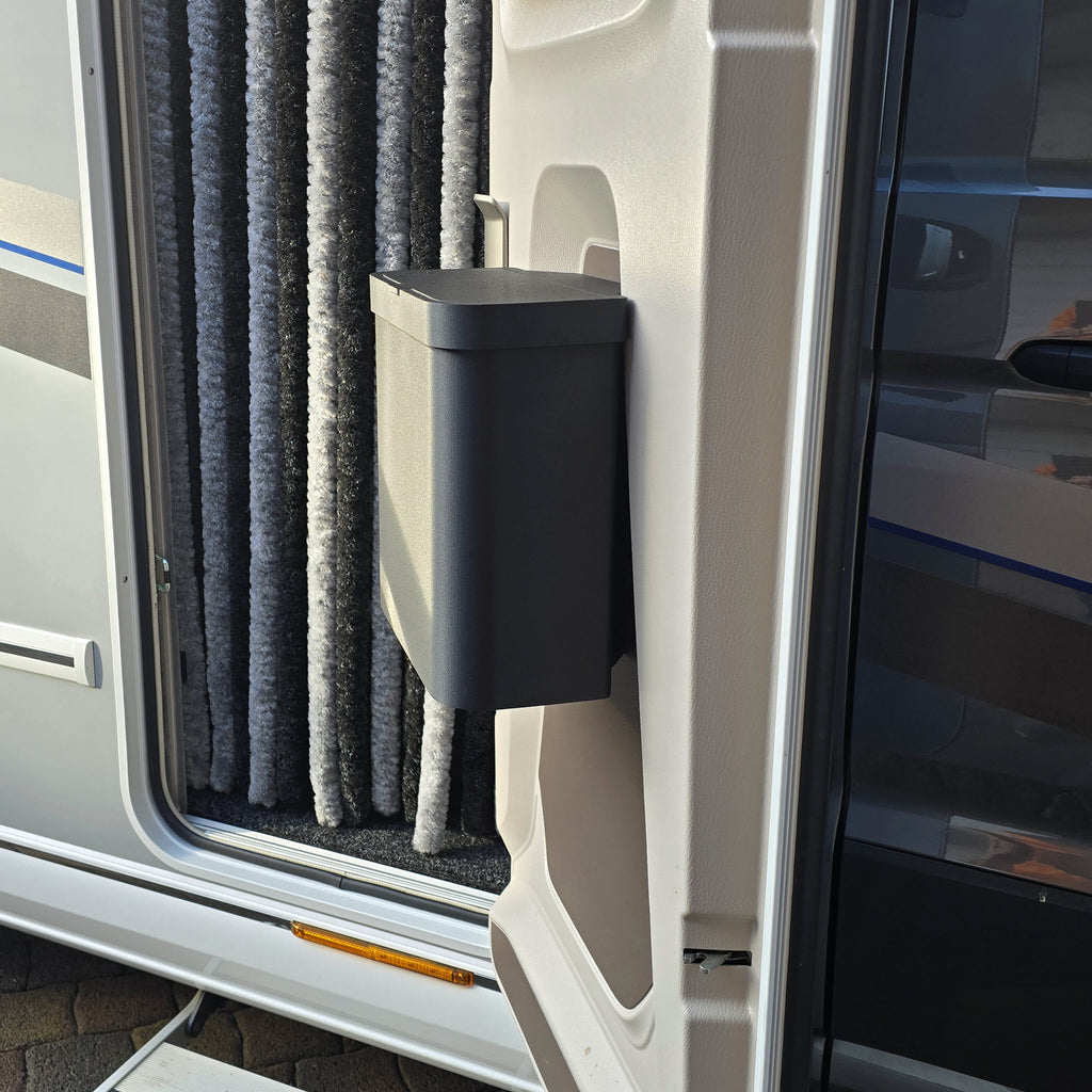 Mülleiner Knaus Vansation Premium Aufbautür