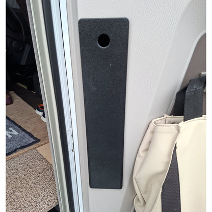 Regenschirmhalter für die KNAUS und PEPPER Aufbautür 