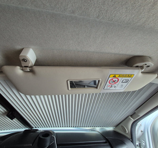 Adapter / Verlängerung der Sonnenblende bei Remis Verdunklung Fiat Ducato — zweite Ansicht